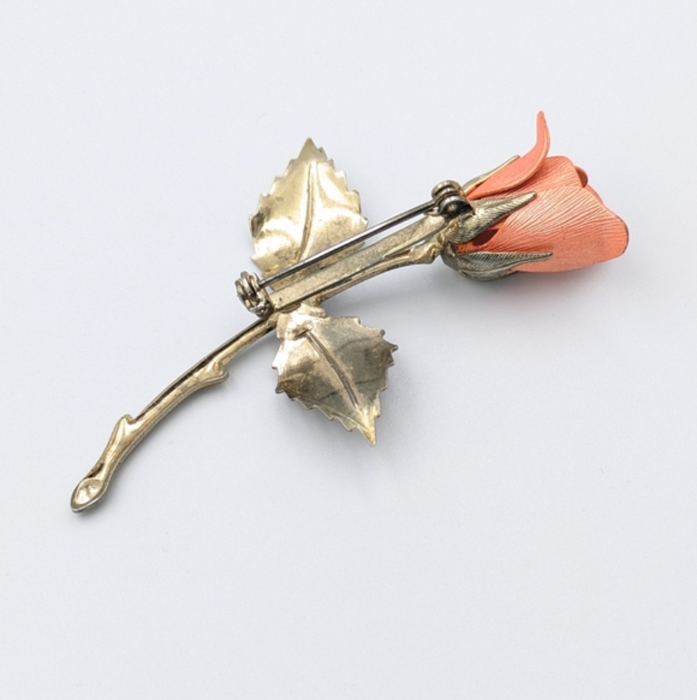 Vintage colourful, detailed rose and stem brooch pin - Picture 3 of 6